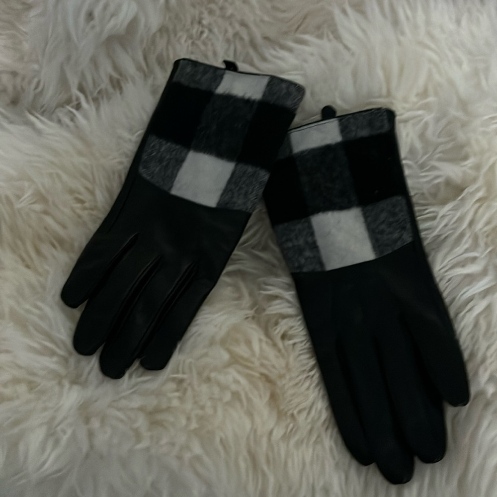 NWOT leather dress gloves S